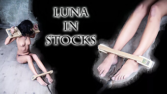 Luna'S Humiliating Bondage And Foot Worship Experience